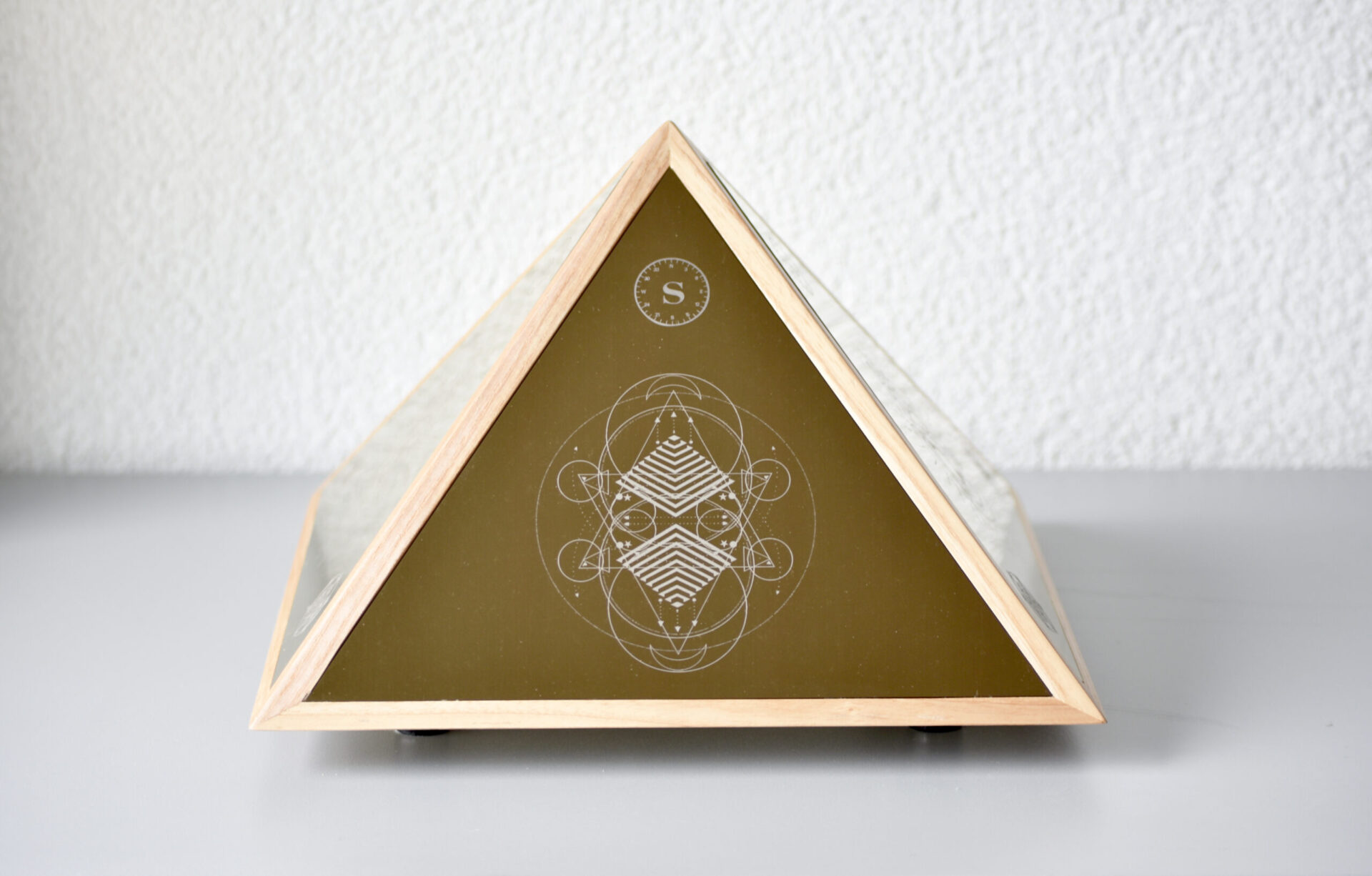 SACRED GEOMETRY - Wellness Balancer Pyramid